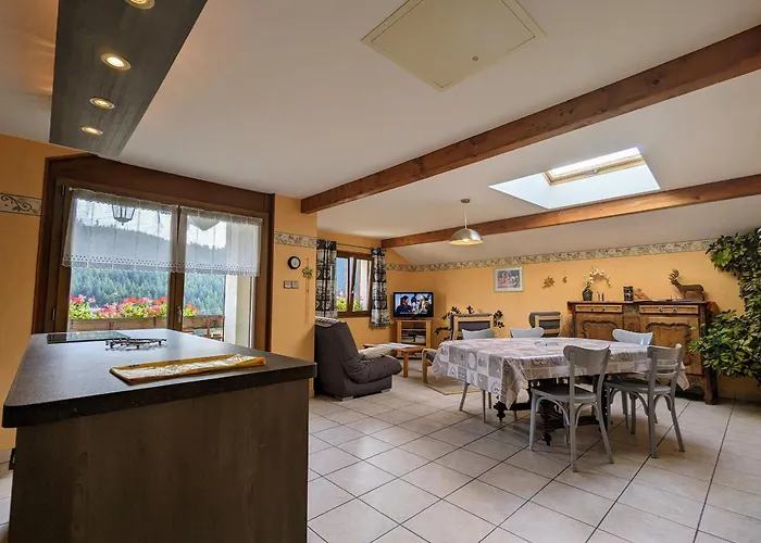 Confortable Avec Acces Facile, Proche Et Randonnee - Fr-1-589-137 Apartmán *